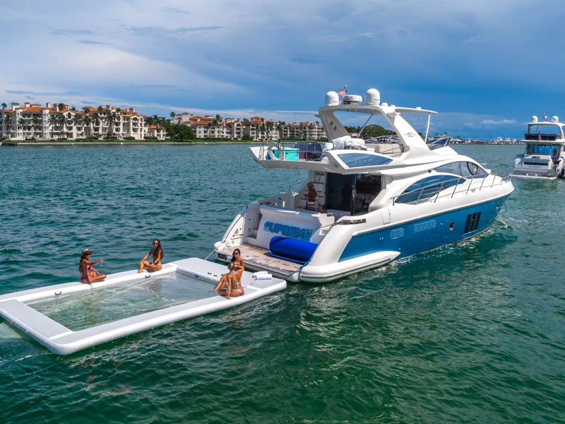 62' Azimut - Yate para Alquilar en Miami, Florida