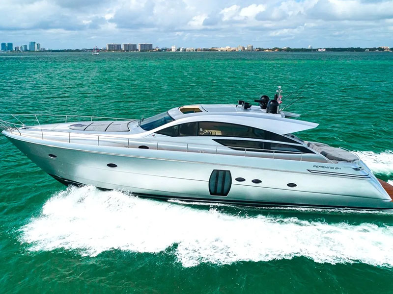 65' Pershing - Yate para Alquilar en Miami, Florida