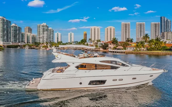 70' SunSeeker - Yate para Alquilar en Miami, Florida