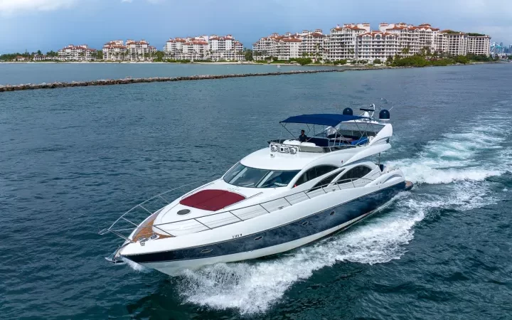 80' SunSeeker - Yate para Alquilar en Miami, Florida