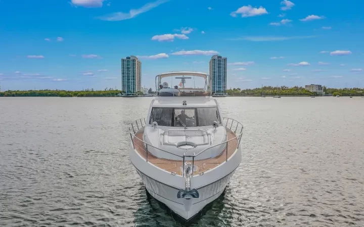 70' SunSeeker - Yate para Alquilar en Miami, Florida