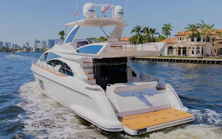 60' Azimut - Yate para Alquilar en Miami, Florida