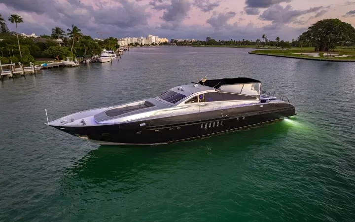 94' Leopard - Yate para Alquilar en Miami, Florida