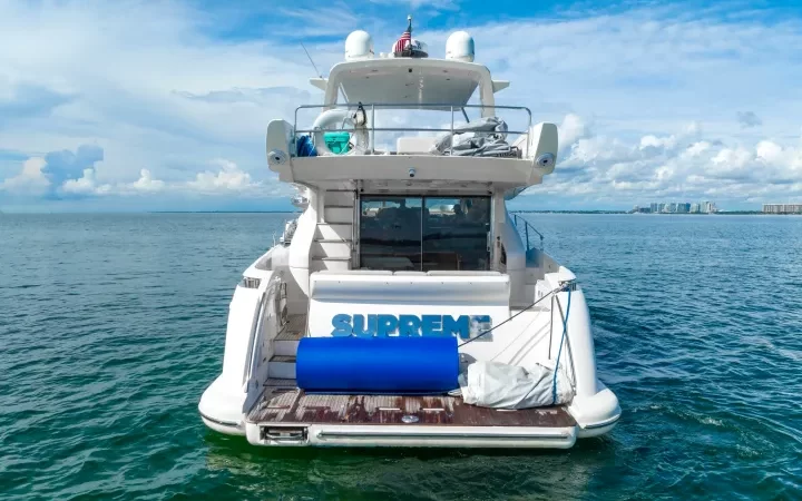 62' Azimut - Yate para Alquilar en Miami, Florida