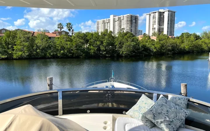 90' SunSeeker - Yate para Alquilar en Miami, Florida