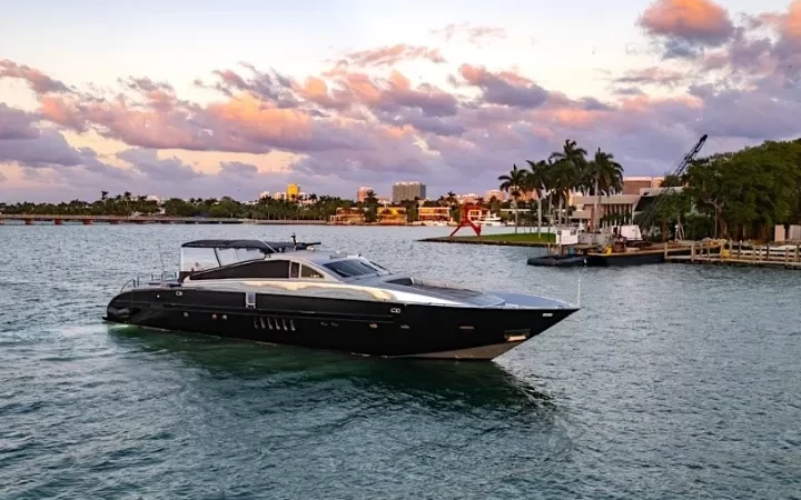 94' Leopard - Yate para Alquilar en Miami, Florida