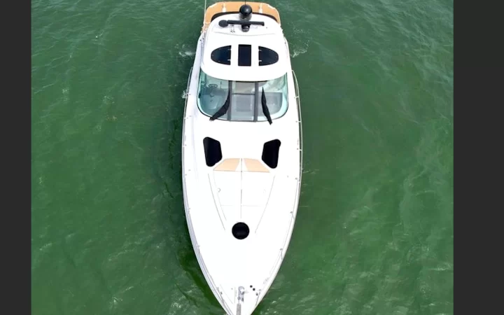 50' Four Winns - Yate para Alquilar en Miami, Florida