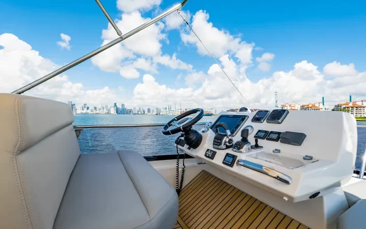 52' Prestige - Yate para Alquilar en Miami, Florida