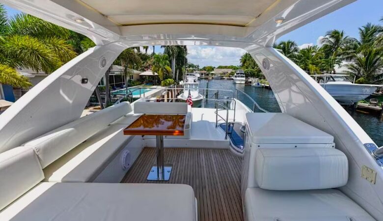 50' Azimut - Yate para Alquilar en Miami, Florida