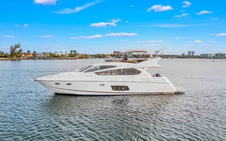 70' SunSeeker - Yate para Alquilar en Miami, Florida