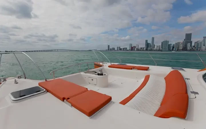 62' PowerCat - Yate para Alquilar en Miami, Florida