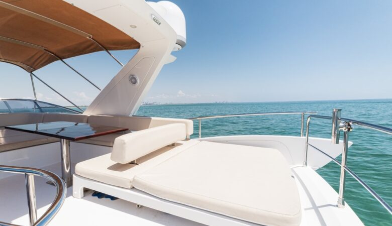 50' Azimut - Yate para Alquilar en Miami, Florida