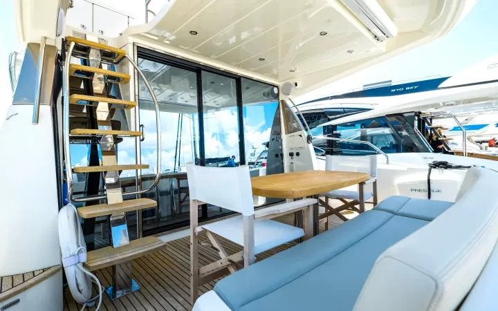 52' Prestige - Yate para Alquilar en Miami, Florida