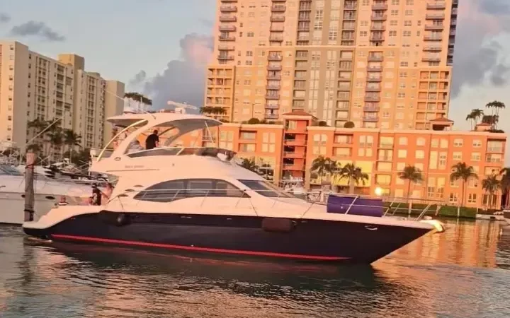 56' SeaRay - Yate para Alquilar en Miami, Florida