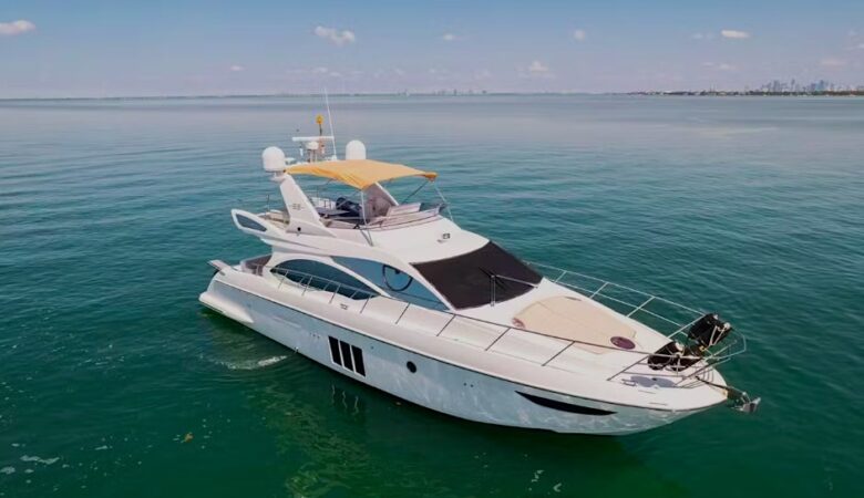 50' Azimut - Yate para Alquilar en Miami, Florida