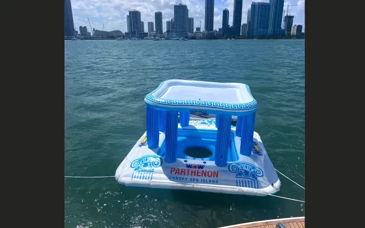 70' Aicon - Yate para Alquilar en Miami, Florida