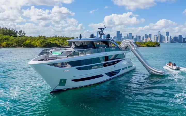 100' Princess - Yate para Alquilar en Miami, Florida