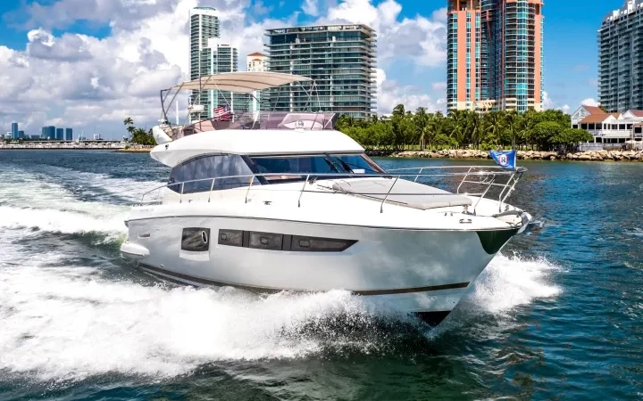 52' Prestige - Yate para Alquilar en Miami, Florida