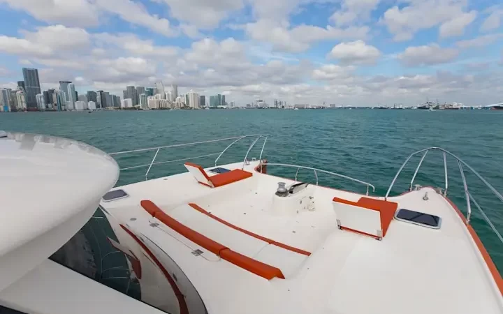 62' PowerCat - Yate para Alquilar en Miami, Florida