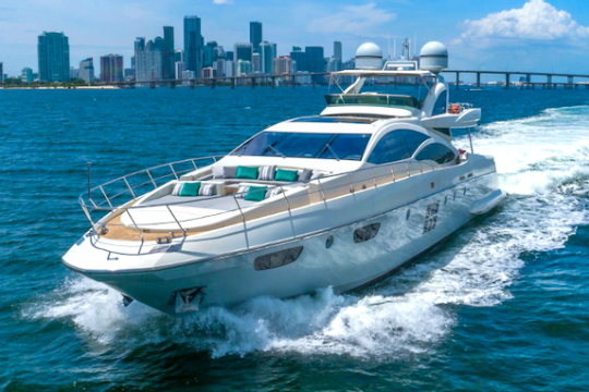 103' Azimut - Yate para Alquilar en Miami, Florida