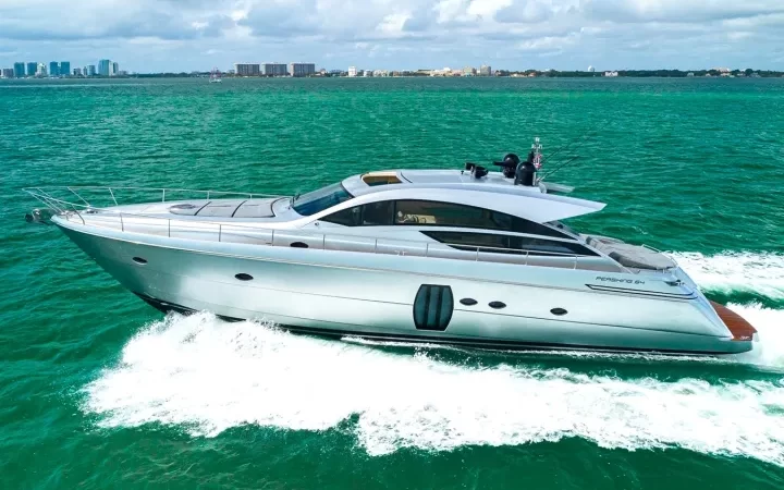 65' Pershing - Yate para Alquilar en Miami, Florida