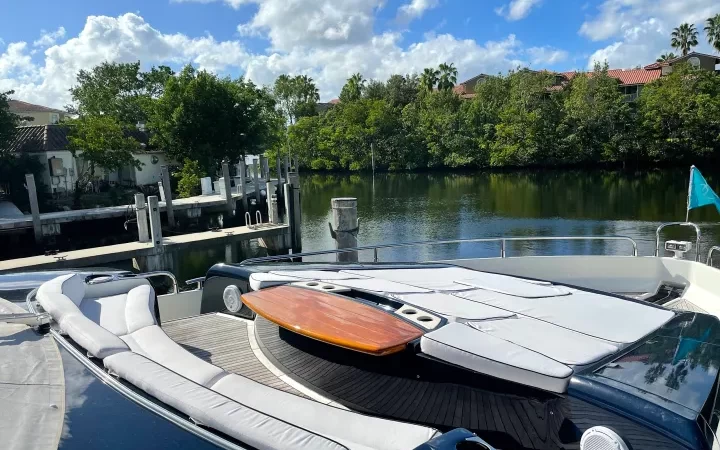 90' SunSeeker - Yate para Alquilar en Miami, Florida