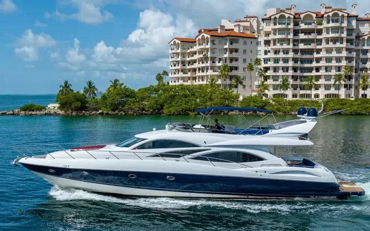 80' SunSeeker - Yate para Alquilar en Miami, Florida