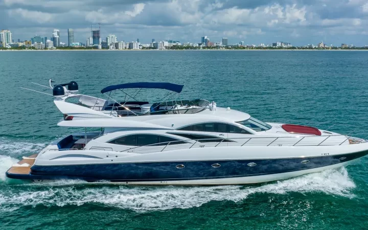 80' SunSeeker - Yate para Alquilar en Miami, Florida