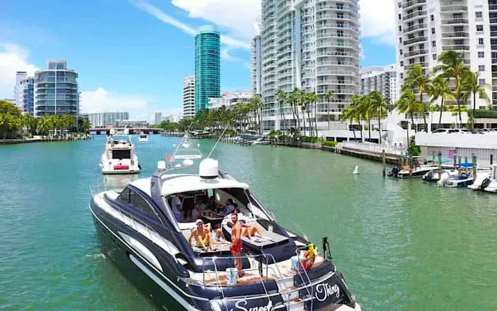 70' Princess - Yate para Alquilar en Miami, Florida