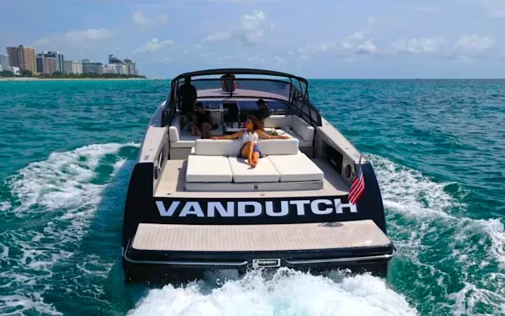 55' VanDutch - Yate para Alquilar en Miami, Florida