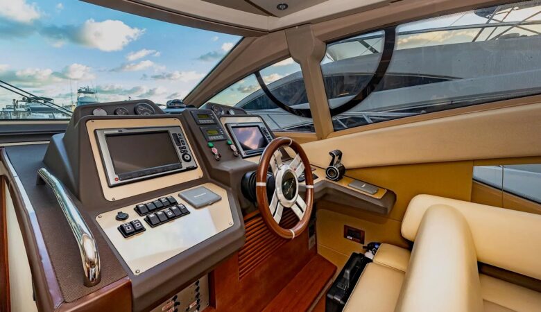 50' Azimut - Yate para Alquilar en Miami, Florida