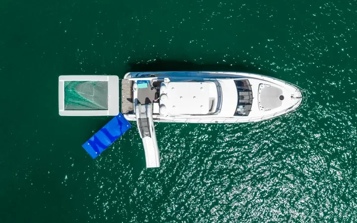 62' Azimut - Yate para Alquilar en Miami, Florida