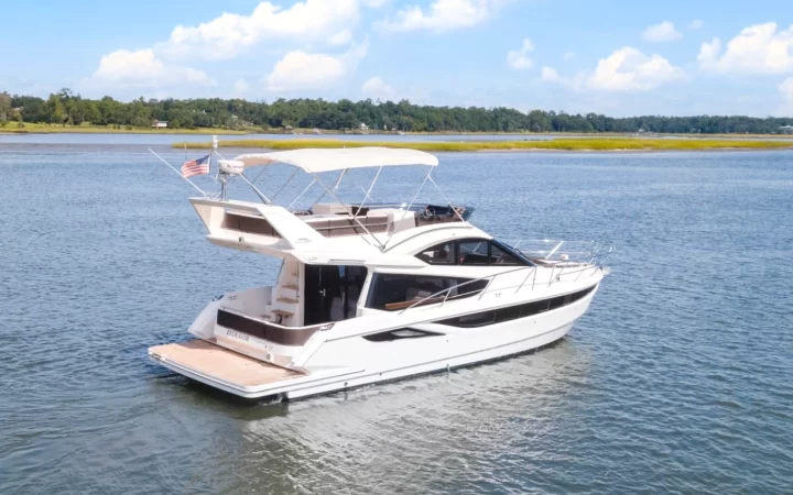 45' Galeon - Yate para Alquilar en Miami, Florida